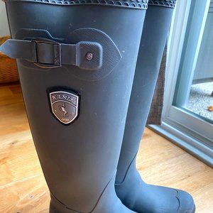 Kamik Rubber Boots - Size 7 (24cm)